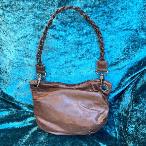 Entra sequined leather shoulder bag - Picture 3 of 5